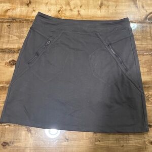 Athleta Brown Tall Size Medium Skort with pockets.
